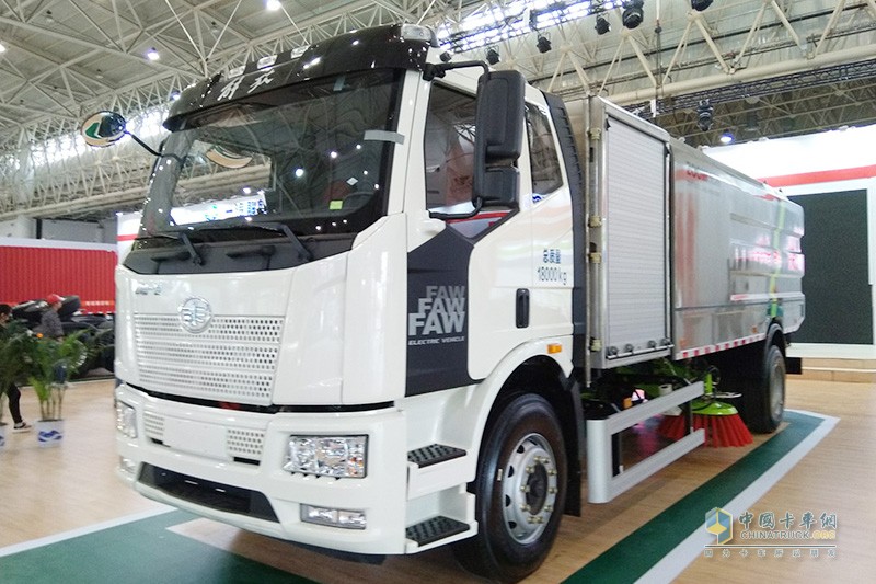 J7智能版＋無人駕駛動(dòng)態(tài)演示打頭  一汽解放攜多款產(chǎn)品參展武漢車展