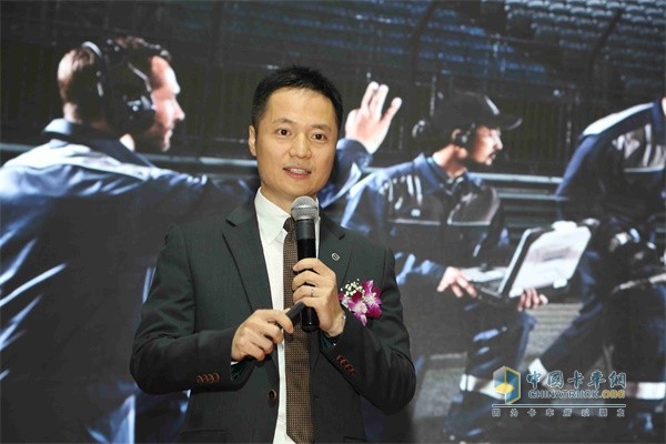 沃爾沃卡車中國零售運(yùn)營發(fā)展總監(jiān)李雪峰