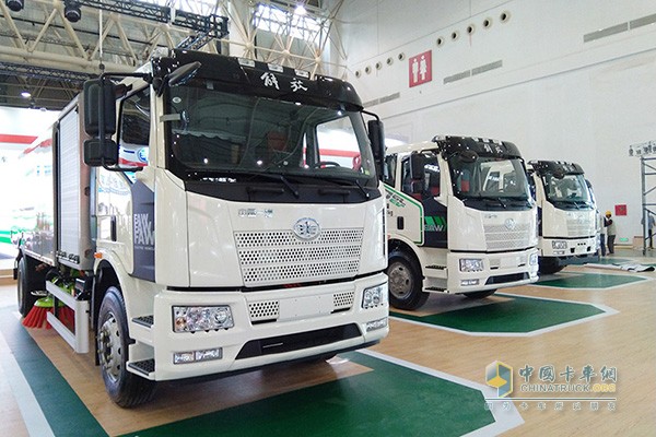 一汽解放環(huán)衛(wèi)車(chē)