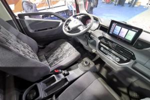 【武漢車展】上汽躍進(jìn)國(guó)六AMT新品發(fā)布會(huì)暨首批紀(jì)念版交車儀式