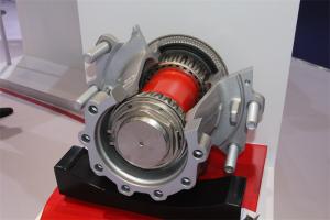 “輕裝上陣 盈者無(wú)畏”，康邁武漢車(chē)展“轂”動(dòng)人心