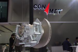 “輕裝上陣 盈者無(wú)畏”，康邁武漢車(chē)展“轂”動(dòng)人心