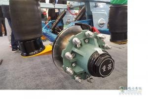 ［武漢車展］容積達(dá)130方的集裝箱亮相武漢車展  鑼響掛車合規(guī)產(chǎn)品更驚艷  