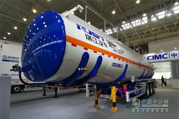 中集瑞江帶來“鋁神1號(hào)”智能危化品鋁合金液罐車