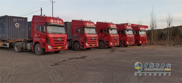 四川現(xiàn)代公轉(zhuǎn)鐵運輸車輛