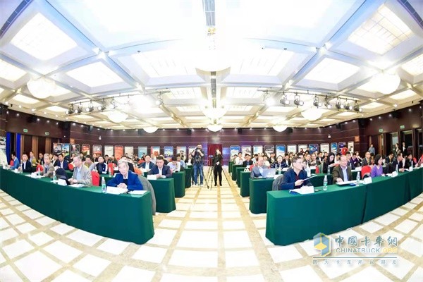 活動(dòng)現(xiàn)場(chǎng)座無(wú)虛席