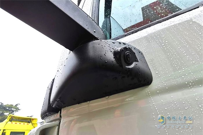 汕德卡四方位攝像頭，城市運(yùn)營(yíng)更安全