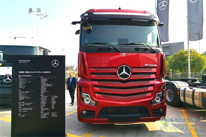 新Actros助陣開(kāi)業(yè)慶典