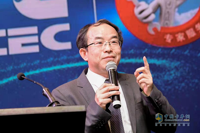 東風(fēng)康明斯發(fā)動機有限公司總經(jīng)理徐大千先生