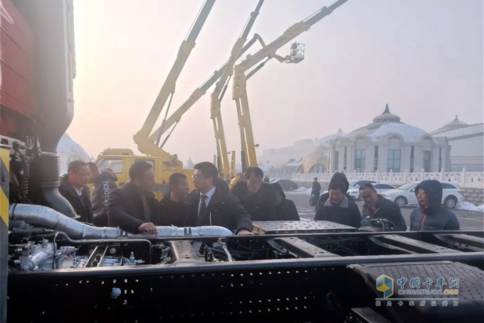 北奔重卡  徐工隨車(chē)專(zhuān)用底盤(pán)