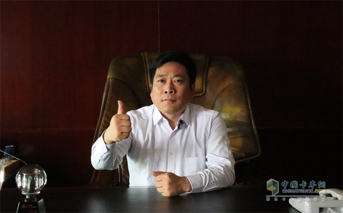 天津宇屹新材料科技發(fā)展有限公司董事長江澤波為解放點贊