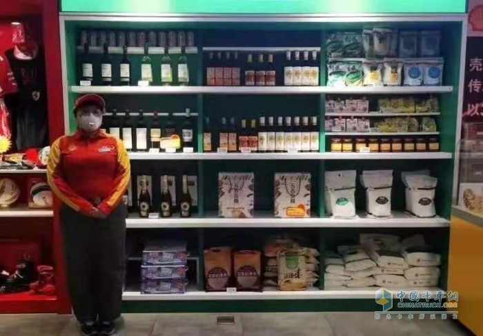 殼牌各地加油站為打贏這場(chǎng)攻堅(jiān)戰(zhàn)貢獻(xiàn)力量