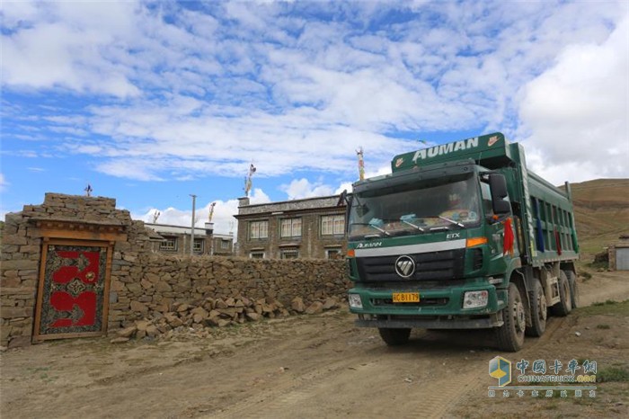 搭載?？礨系列動力的歐曼自卸車