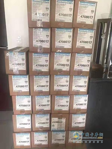 首批10萬(wàn)個(gè)口罩已經(jīng)運(yùn)抵北京。