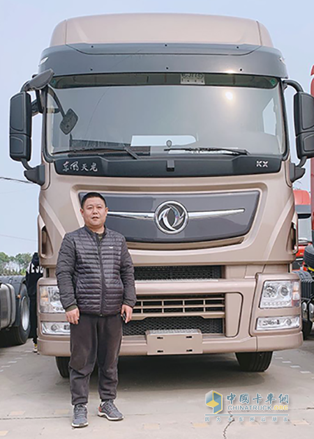 河南許昌風(fēng)神汽車(chē)銷(xiāo)售服務(wù)有限公司總經(jīng)理張利波