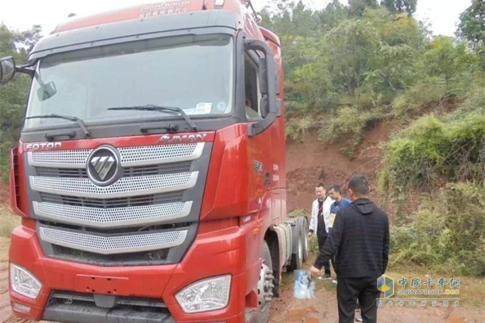 搭載??敌尽猉12發(fā)動(dòng)機(jī)的歐曼EST