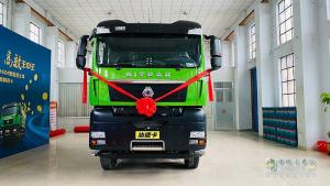 “全勤汕德卡，高效王中王”,中國重汽汕德卡6×4智能渣土車線上搶購會(huì)