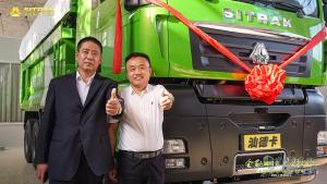 “全勤汕德卡，高效王中王”,中國重汽汕德卡6×4智能渣土車線上搶購會(huì)