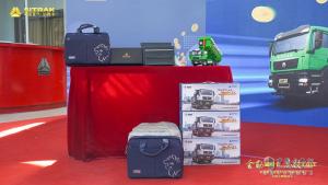 “全勤汕德卡，高效王中王”,中國重汽汕德卡6×4智能渣土車線上搶購會(huì)