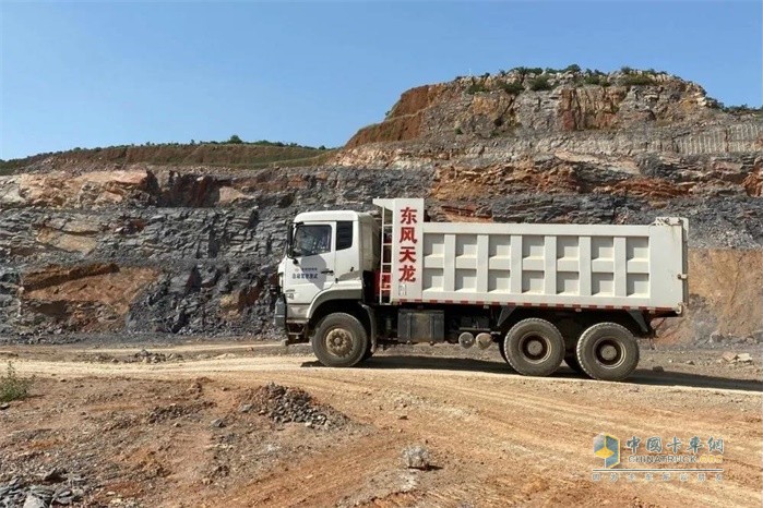 東風天龍KC智能網聯(lián)工程車