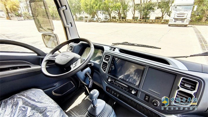 M系列駕駛室全新升級