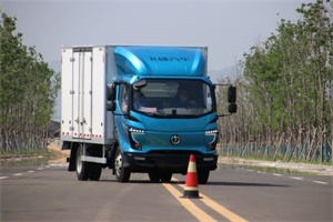 飛碟W有多硬核，看完你就知道什么是安全效能 “移動堡壘“！