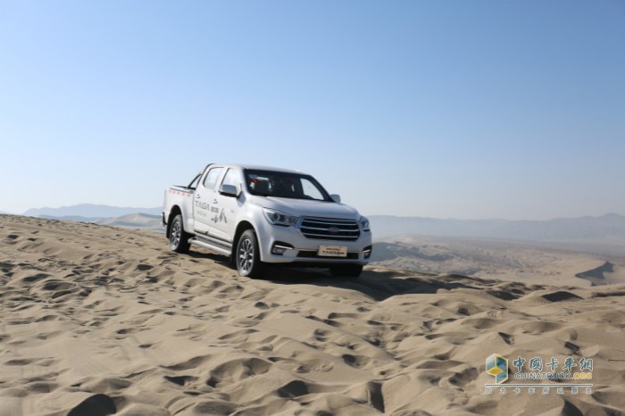 2020新款TΛGΛ達(dá)咖國(guó)六皮卡