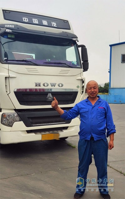 重汽豪沃燃氣車