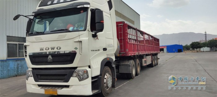 重汽豪沃燃氣車