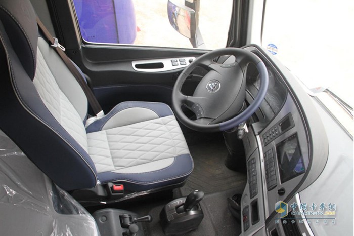 　AMT變速箱帶來(lái)更輕松的駕駛體驗(yàn)