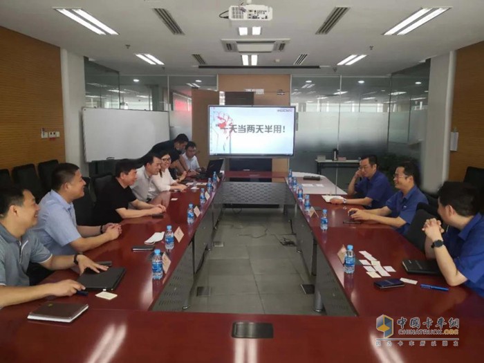 渤海汽車(chē)系統(tǒng)股份有限公司董事長(zhǎng)林風(fēng)華一行人走訪濰柴動(dòng)力