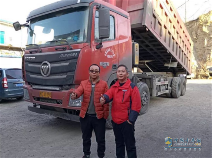 跑車?yán)V，就選歐曼福康自卸車