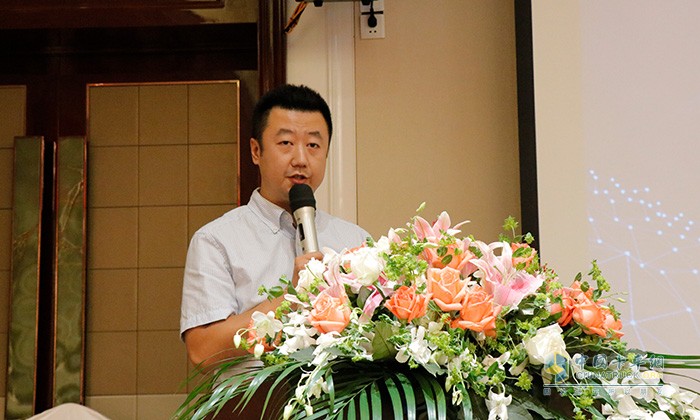 四川萬(wàn)合天成汽車(chē)銷(xiāo)售有限公司總經(jīng)理呂琦