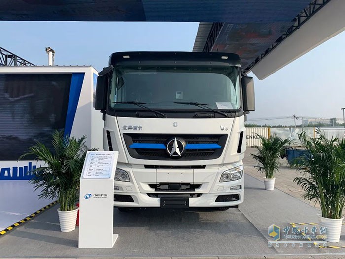 北奔純電動(dòng)牽引車