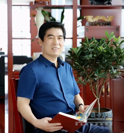 大運(yùn)集團(tuán)董事長(zhǎng)遠(yuǎn)勤山