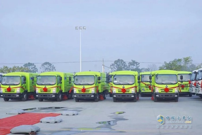 宇通環(huán)衛(wèi)車(chē)輛批量交付安徽省亳州市