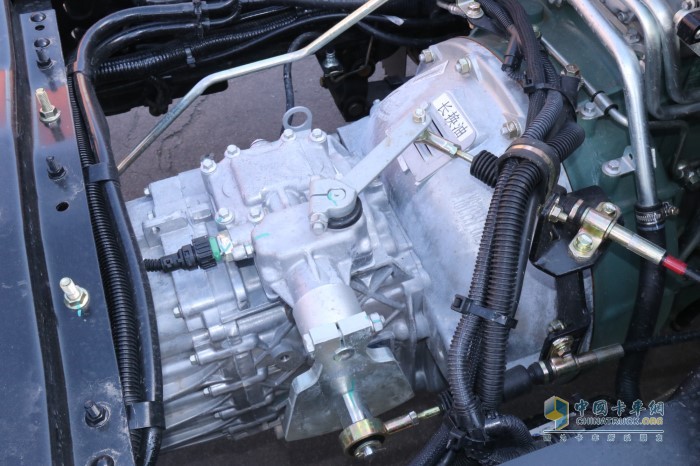 解放J6F變速箱匹配的是萬里揚(yáng)6G55