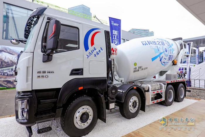 上汽紅巖瑞江攪拌車