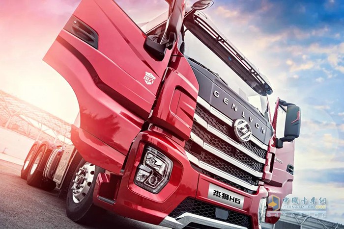 其實(shí),紅巖H6也是一位”甜野男孩“