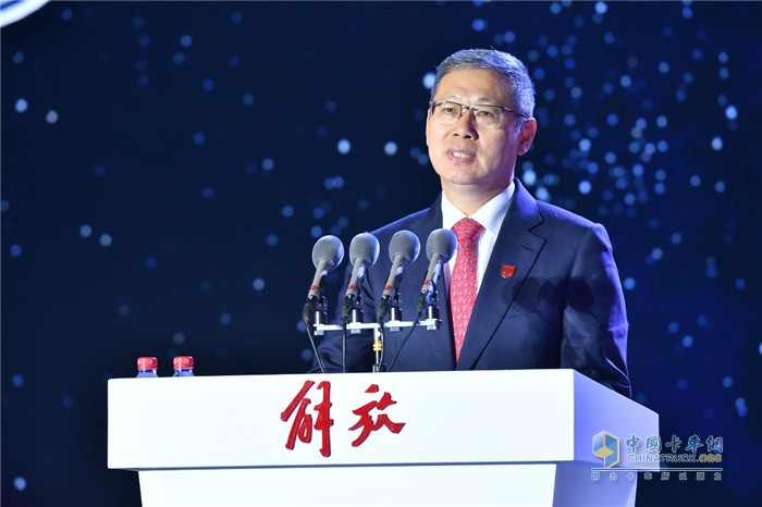 中國(guó)一汽總經(jīng)理助理、一汽解放董事長(zhǎng)、黨委書記胡漢杰總結(jié)致辭