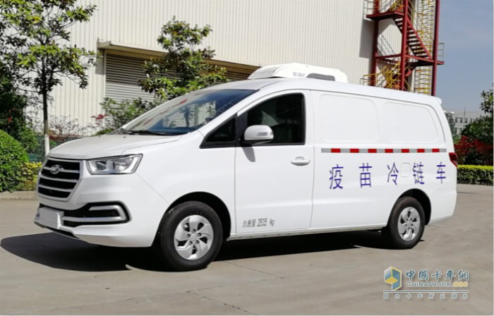 瑞風(fēng)M4疫苗冷鏈車全力保障冷鏈運輸