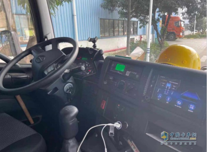 廣汽日野 700重卡駕駛舒適度非常棒