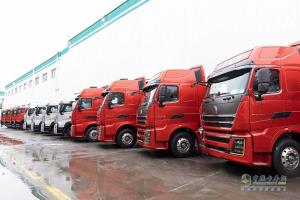 新紀錄！中國重汽年產(chǎn)銷商用車突破50萬輛 
