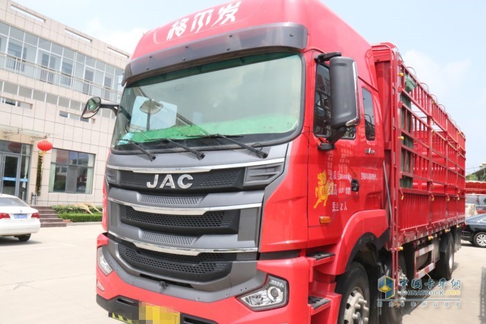 格爾發(fā)A5W載貨車(chē)