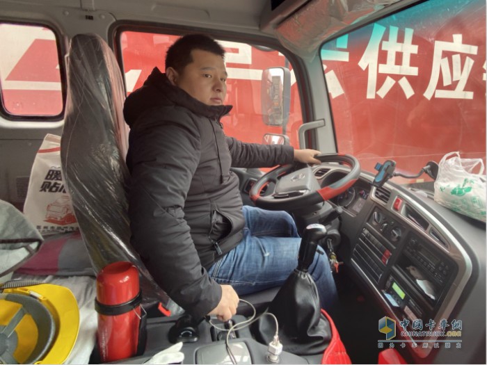 每天，顧金龍飽滿的工作狀態(tài)與歐航密不可分