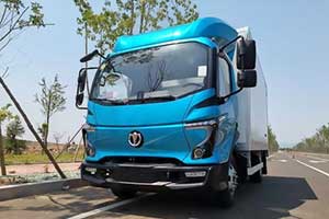 卡嫂的信：寫給老公和他的飛碟汽車