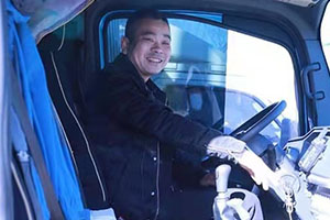 【春節(jié)煙火氣】飛碟體驗官趙向陽期待駕駛飛碟W開工大吉