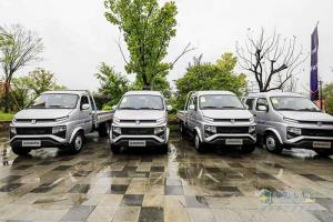 吉利商用車3.5噸鋒銳小卡來襲 上市當(dāng)天獲萬臺(tái)訂單 