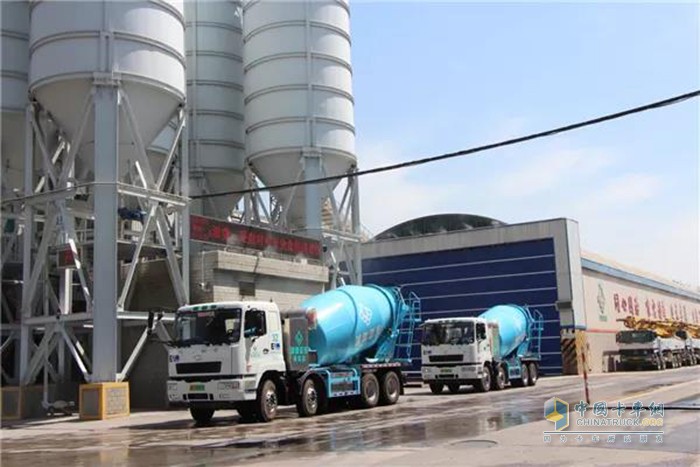 純電動(dòng)攪拌車