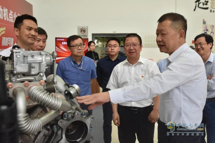 東風(fēng)商用車(chē) 龍擎發(fā)動(dòng)機(jī)